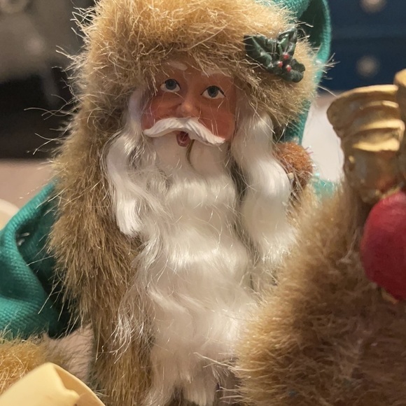 Thomas Kinkade - Season of Harmony Caroling Santa Collection Bradford Exchange - Picture 11 of 17